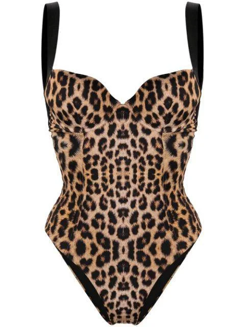 Source outfit